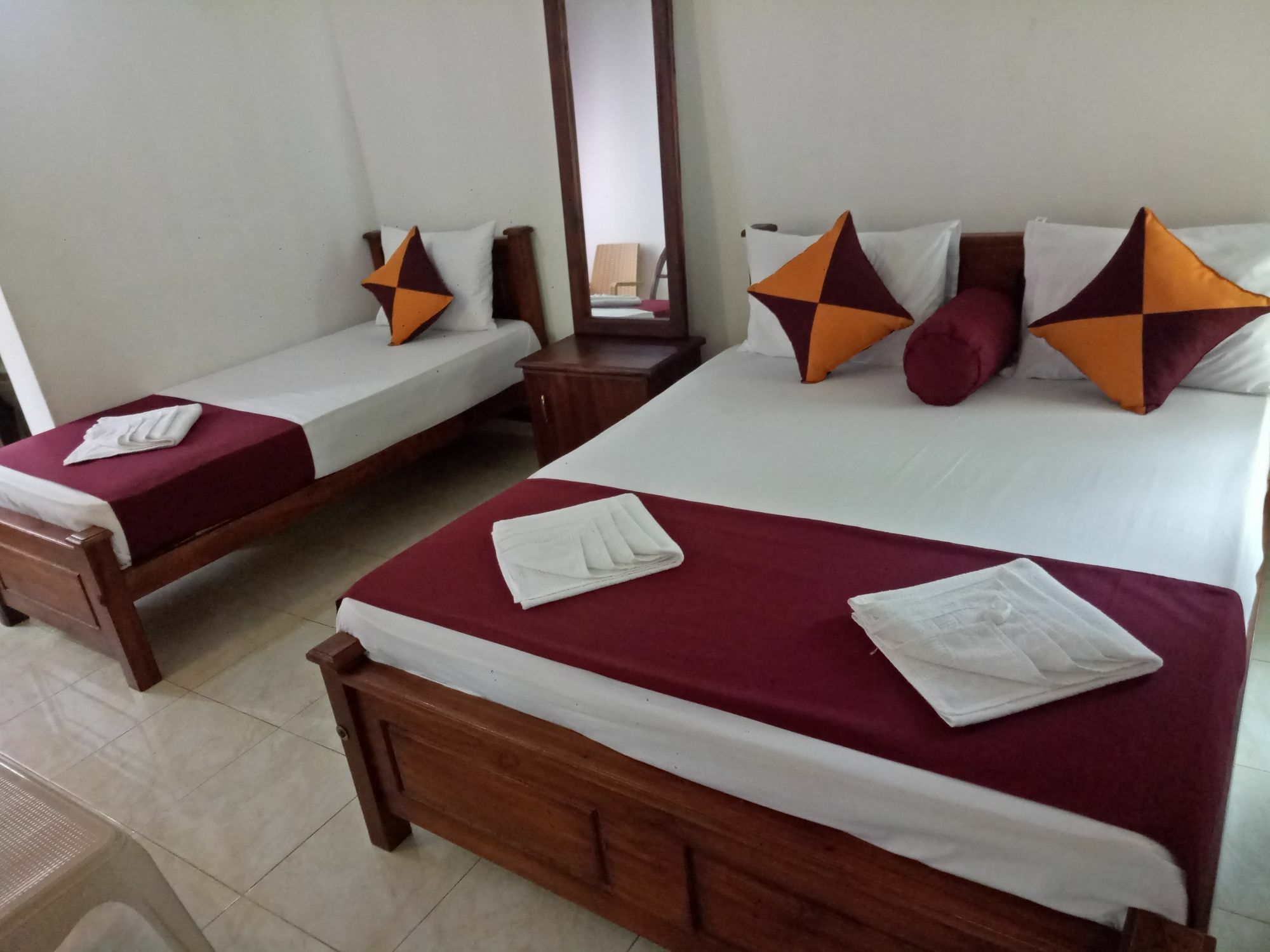 Hotel Las Vegas Anuradhapura Kültér fotó